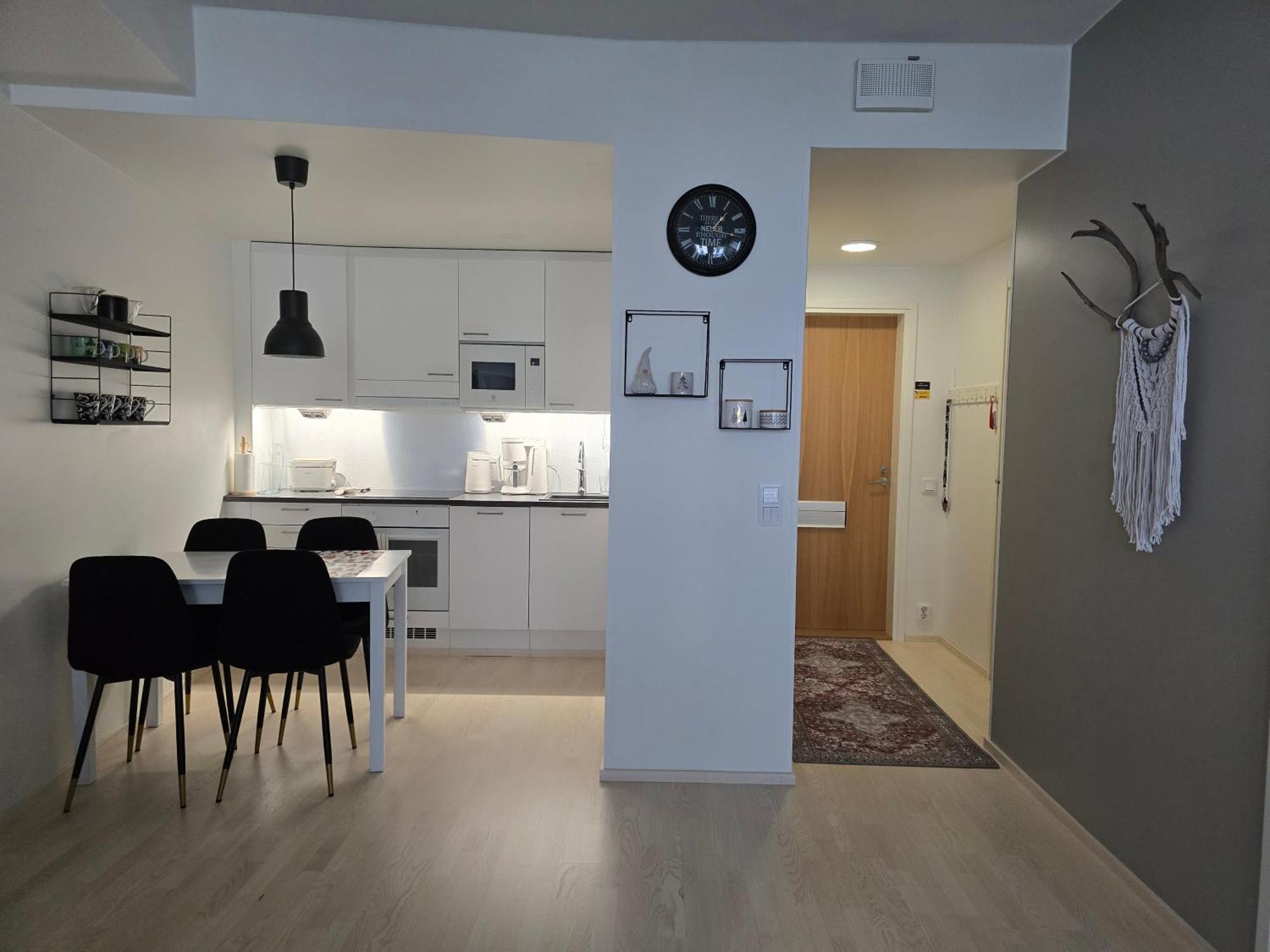 Uusi Kotoisa Kaksio Yksityissaunalla Rovaniemi Exteriér fotografie